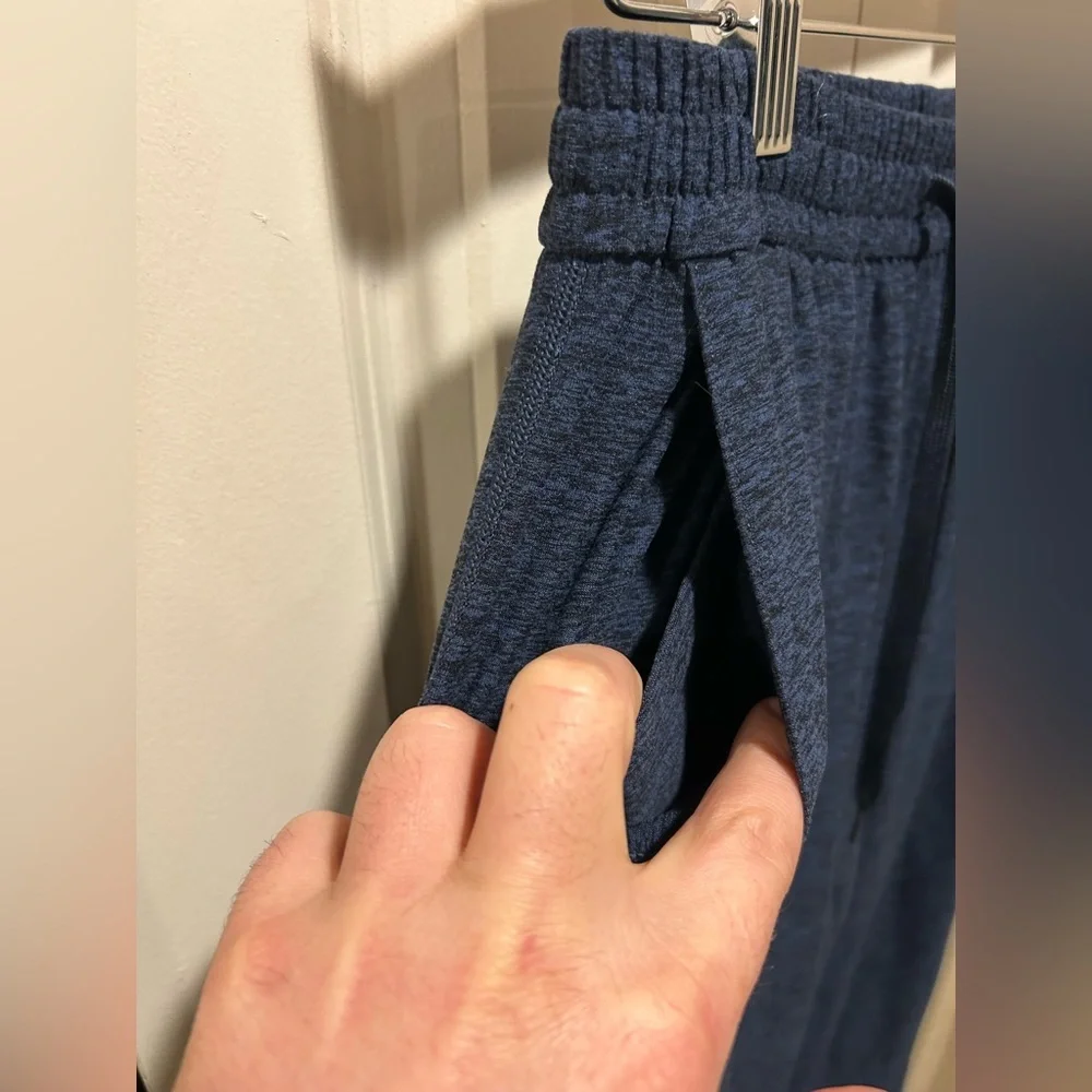 Outdoor Voices CloudKnit Sweatpants in Navy , size Small - Picture 8 of 10
